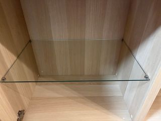 Vitrina comedor madera y cristal