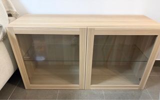 Vitrina comedor madera y cristal