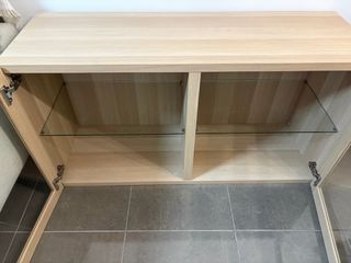 Vitrina comedor madera y cristal