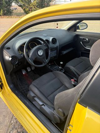 SEAT Ibiza 6l
