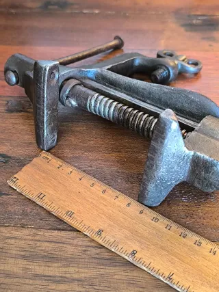 Antiguo tornillo de banco S.XIX