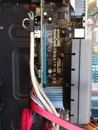 Scheda Madre ASUS LGA775 DDR3 funzionante