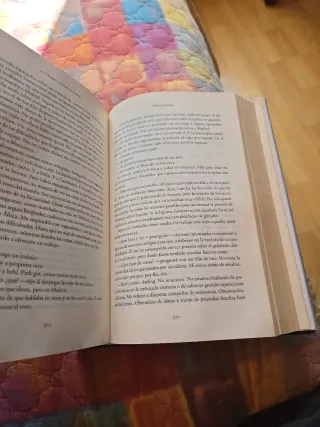 TIEMPO ENTRE COSTURAS, EL