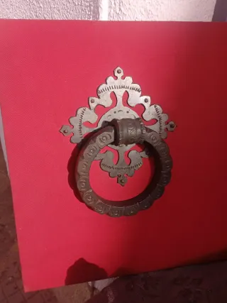 Tiradores de puerta antiguos