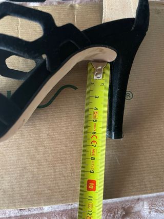 Sandalias de tacón UNISA negras talla 35