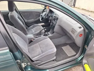 Toyota Avensis 2000