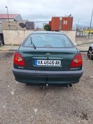 Toyota Avensis 2000