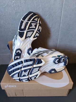 Asics Gel-Kayano 14 Plata/Blanco