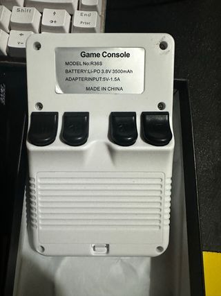 Console Retro R36 restaurata bianca