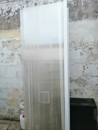 Paneles de plástico translúcido