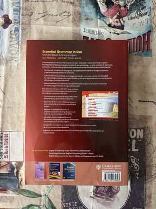 Essential Grammar in Use Edición en Español