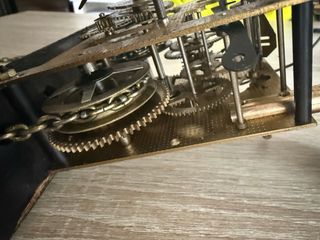 Maquinaria de reloj de péndulo