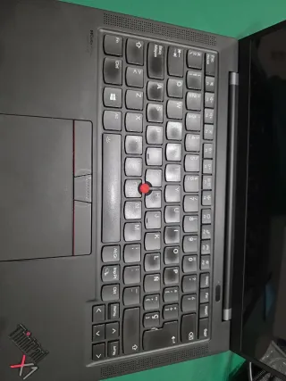 Lenovo Thinkpad X1 Carbon G9 i7 16GB RAM