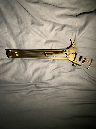 Micrófono con brazo y soporte