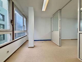 Oficina en alquiler en Centro - Ayuntamiento en Santander