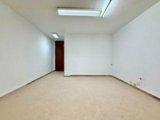 Oficina en alquiler en Centro - Ayuntamiento en Santander