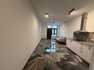 Oficina en venta en Benicalap en Valencia