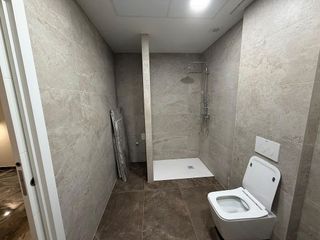 Oficina en venta en Benicalap en Valencia