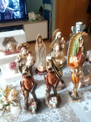 Figuras de Santos se hace precio por todo