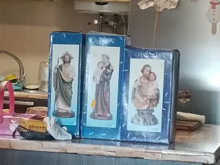 Figuras de Santos se hace precio por todo