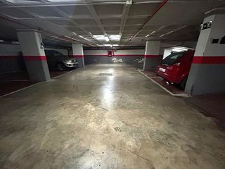 Garaje en venta en Mercado en Alicante