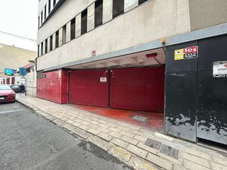 Garaje en venta en Mercado en Alicante