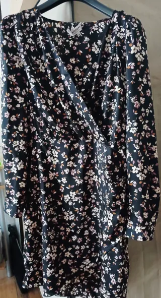 Vestido Morgan floral negro