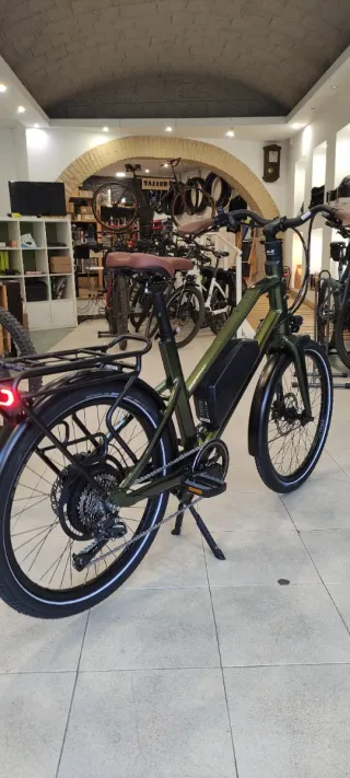 Bici eléctrica compacta