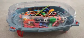 Estadio Beyblade Burst con Beyblades