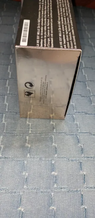 Caja perfume La vie est belle Lancome
