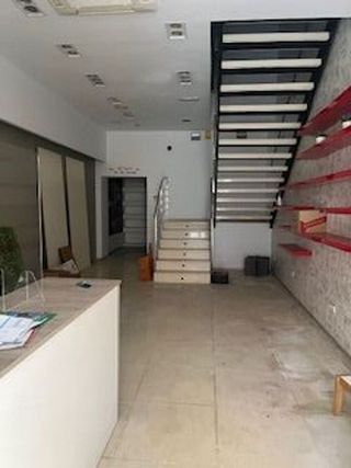 Local comercial en alquiler en Centre en Badalona