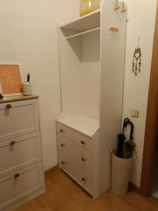 Armario abierto IKEA Hauga blanco