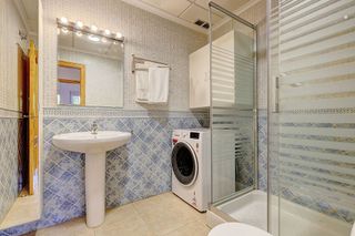 Piso en alquiler en La Carihuela en Torremolinos