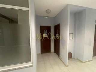 Local comercial en venta en Noia