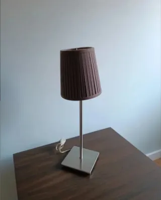 Lámpara de mesa Ikea