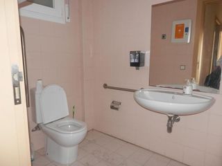 Local comercial en venta en Les Arenes - La Grípia  Can Montllor en Terrassa