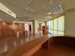 Oficina en alquiler en La Plana en Esplugues de Llobregat