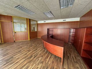 Oficina en alquiler en La Plana en Esplugues de Llobregat