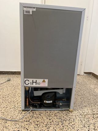 Nevera pequeña INFINITION blanca