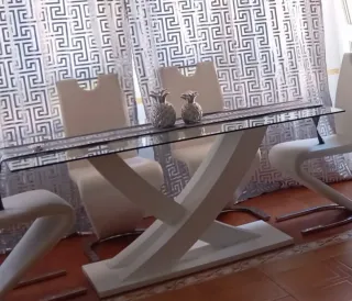Mesa de comedor cristal y madera