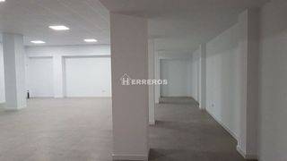 Local comercial en venta en Cascajos - Piqueras en Logroño