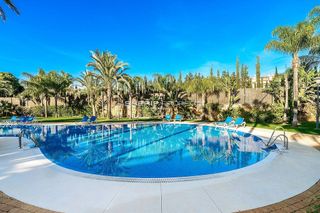 Piso en alquiler en Nueva Andalucía centro en Marbella