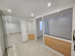 Local comercial en alquiler en Centre - Estació en Sant Cugat del Vallès