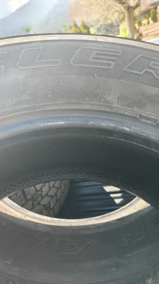 4 Neumáticos 265/65R17 112S