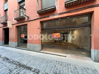 Local comercial en alquiler en Casc Antic en Vic