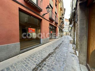 Local comercial en alquiler en Casc Antic en Vic