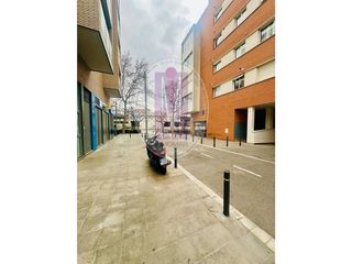 Garaje en venta en Els Canyars en Castelldefels