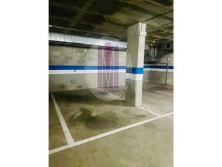 Garaje en venta en Els Canyars en Castelldefels