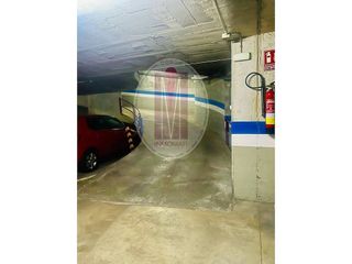 Garaje en venta en Els Canyars en Castelldefels