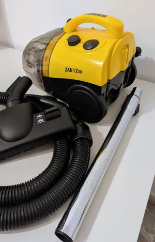 Aspirador Ciclónico ZANUSSI - Sin Bolsa